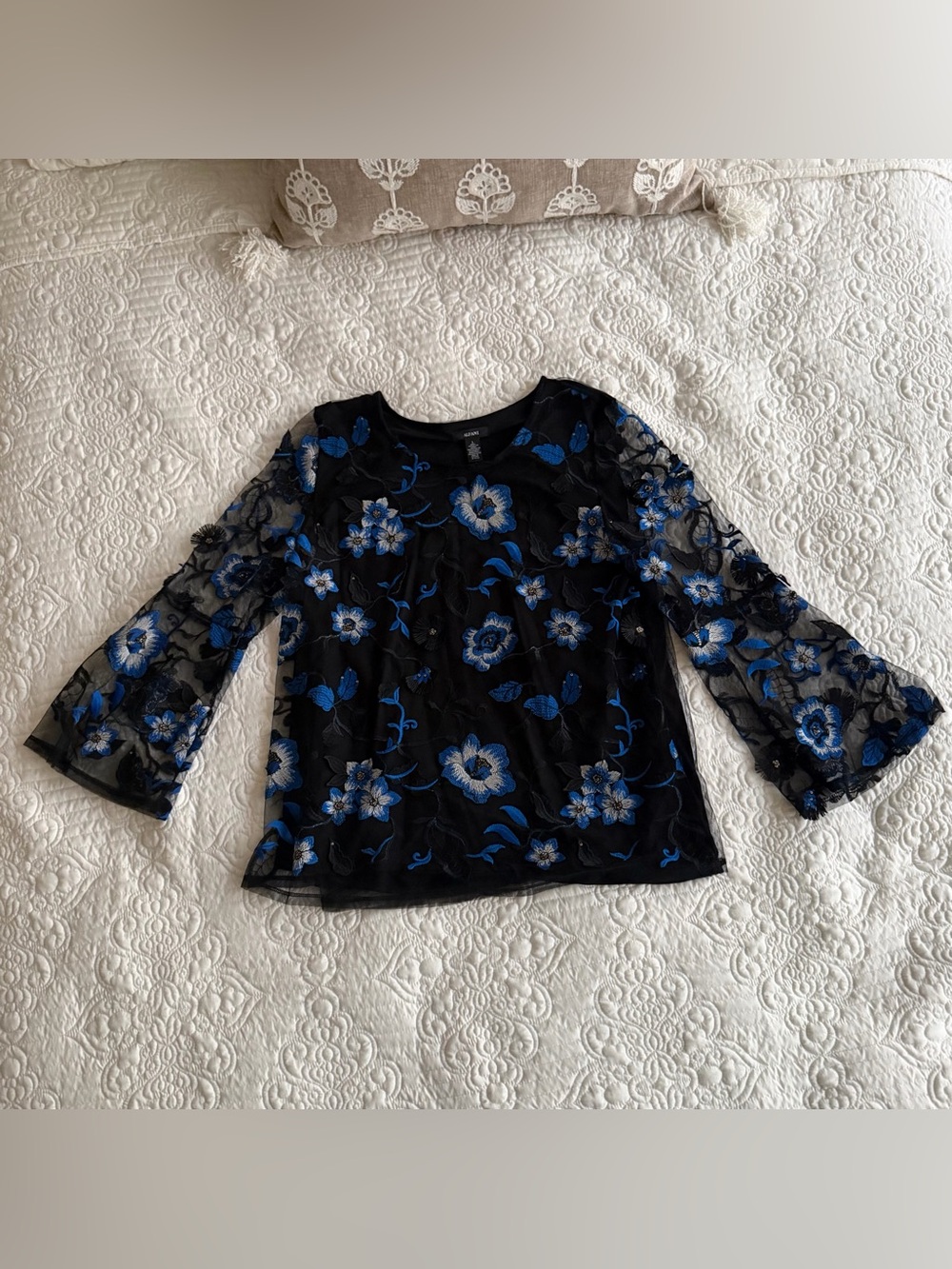 NWT Alfani Black Sheer Mesh Floral Embroidered Bell Sleeve Blouse Top L